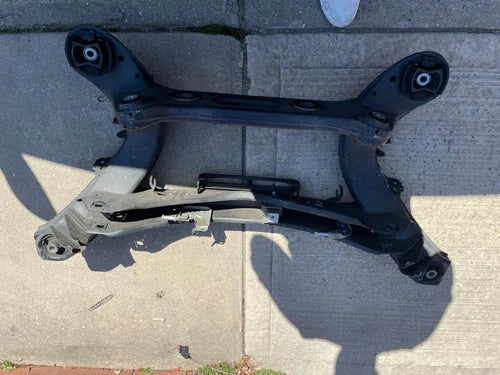 08-14 Mercedes W204 C250 C300 C63 Sub Frame Subframe Engine Crossmember OEM Rear
