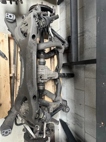 AUDI Q7 3.0TFSI REAR SUBFRAME DIFFERENTIAL ARM SPINDLE OEM CONTROL