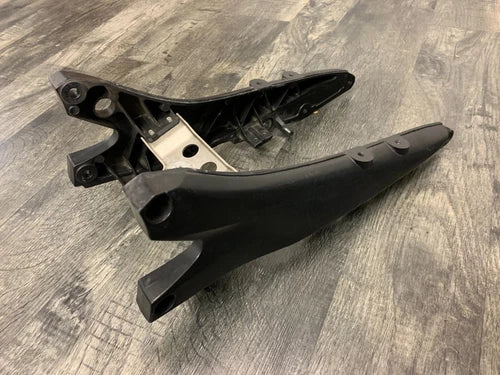 Suzuki 2006 2007 GSXR600 GSXR750 OEM Left & Right Subframe Frame Rails Rear