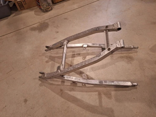 Yamaha 02-04 YZ 125 250 YZ125 OEM REAR SUB FRAME SUBFRAME 5XE-21190-00-00 YZ250