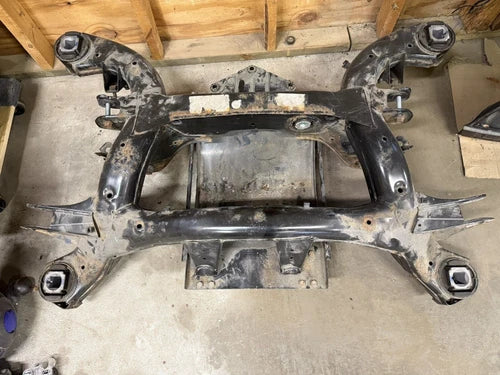 BMW E70 X5 M E71 X6 Factory Rear Subframe Axle Carrier Mounts OEM M