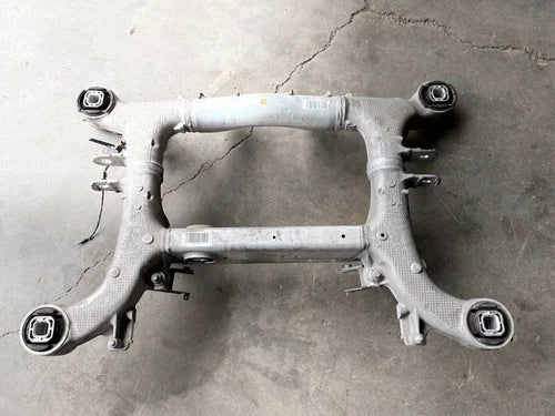 BMW 528I 535I 550 M5 F10 OEM REAR BACK CARRIER CROSSMEMBER CRADLE SUBFRAME 11-16