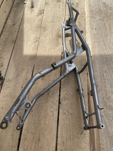 OEM 96-04 HONDA XR250R XR 250 SUBFRAME SUB FRAME SEAT RAIL 50200-KCE-780ZB REAR